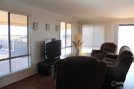 Property photo of 1 Sunset Court Ceduna Waters SA 5690