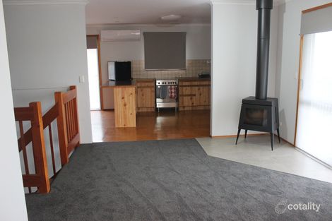 Property photo of 17 Skidale Close Lake Tyers Beach VIC 3909