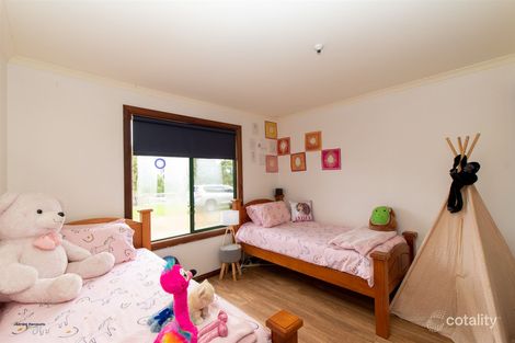 256 East River Rd, Hay, WA 6333