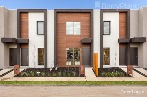 Property photo of 71 Waterhaven Boulevard Point Cook VIC 3030