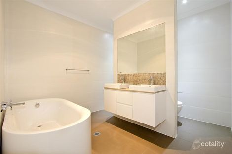 Property photo of 2/143 Greenacre Road Greenacre NSW 2190