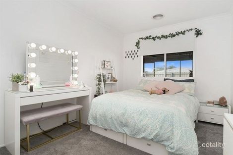 Property photo of 62 Rangeview Drive Skye VIC 3977