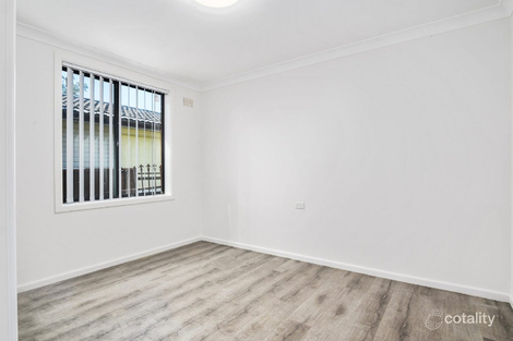 Property photo of 13 Roebuck Crescent Willmot NSW 2770