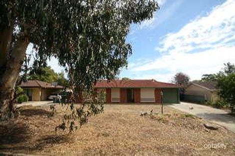 32 Barrdickson Cres, Happy Valley, SA 5159