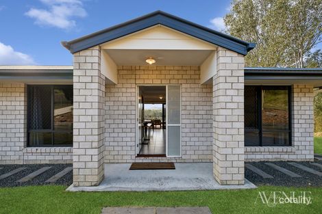 Property photo of 84 Markwell Drive Kooralbyn QLD 4285