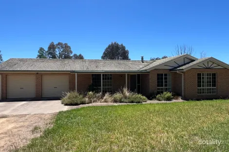 222 East St, Harden, NSW 2587