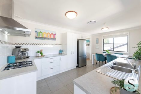 Property photo of 187 Macquarie Grove Caves Beach NSW 2281