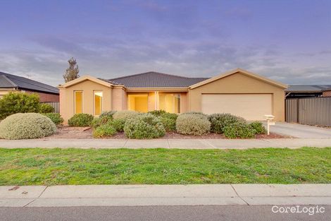 Property photo of 13 Seaton Court Tarneit VIC 3029