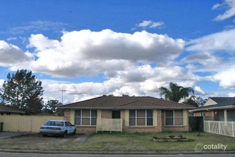 132 Explorers Way, St Clair, NSW 2759