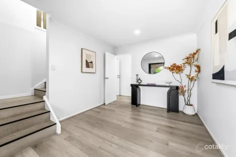 Property photo of 24 Orpheus Street Robertson QLD 4109