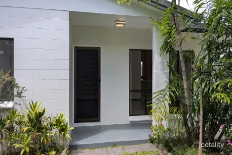 10 Middlemiss St, Mossman, QLD 4873