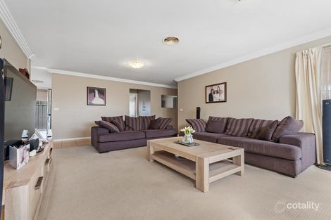 Property photo of 5 Dunstall Gardens Caroline Springs VIC 3023