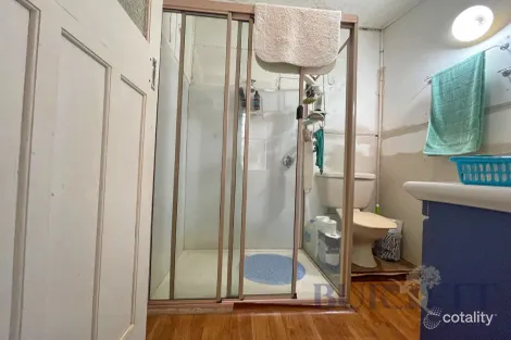 Property photo of 80 White Road Coalstoun Lakes QLD 4621