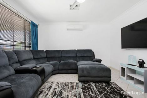 Property photo of 3 Oswald Crescent Rosemeadow NSW 2560