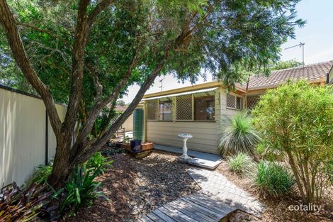 Property photo of 1/15 Robin Joy Close Labrador QLD 4215