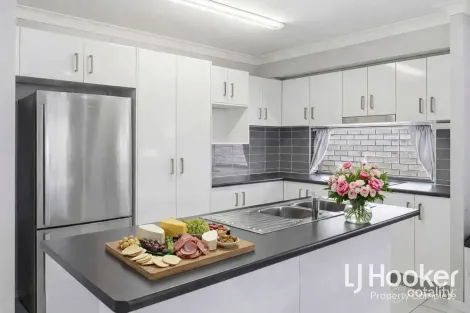 Property photo of 53 Sienna Circuit Yarrabilba QLD 4207