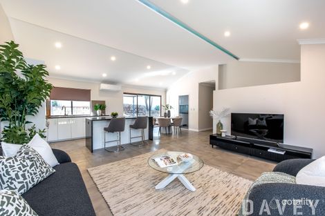 18 Jason Pl, Padbury, WA 6025