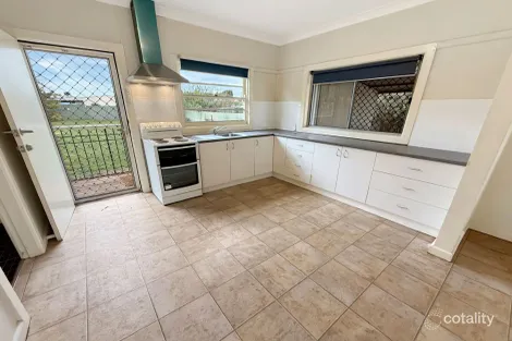 Property photo of 6 Binyah Street Whitton NSW 2705