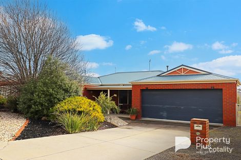 2 Grevillea Ave, Kangaroo Flat, VIC 3555