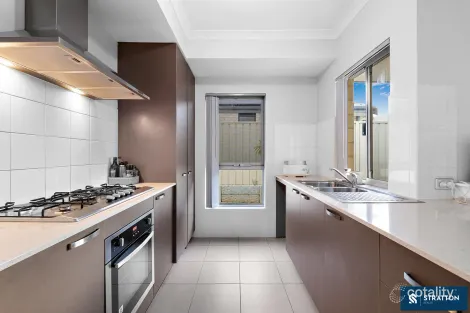 35d Virginia Ave, Maddington, WA 6109