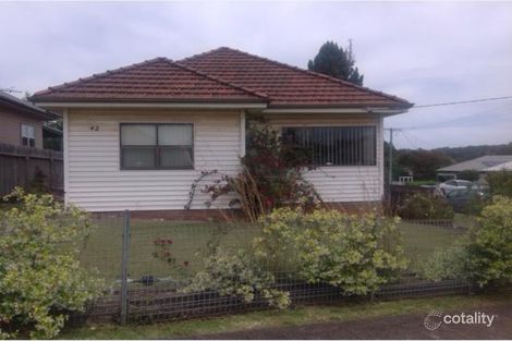 42 Vera St, Waratah West, NSW 2298