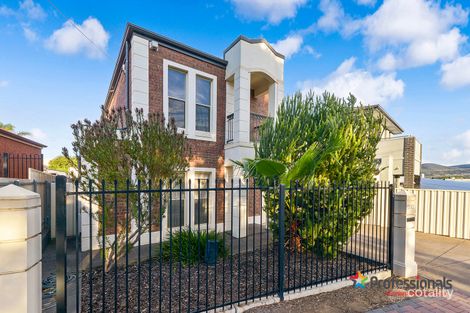 2/2 Lawrence Ave, Dernancourt, SA 5075