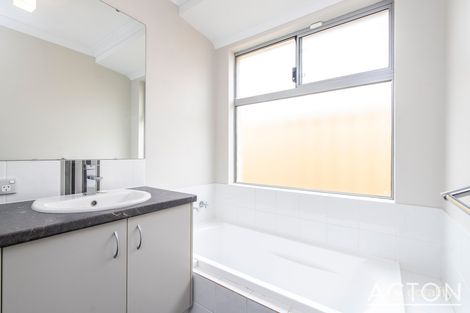 Property photo of 27 Windermere Chase Butler WA 6036