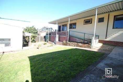 Property photo of 1 Nacooma Road Buff Point NSW 2262