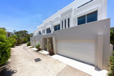 Property photo of 21/2 Richmond Close Coolum Beach QLD 4573