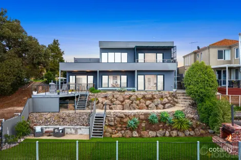 Property photo of 21 Montrose Place Highton VIC 3216