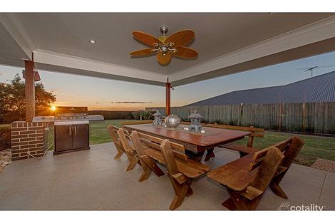 Property photo of 11 Plover Court Highfields QLD 4352