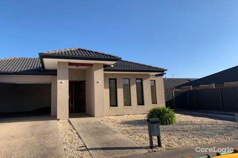 Property photo of 9 Fairchild Place Pakenham VIC 3810