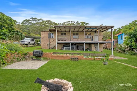 63 Rainbow Cres, Dunwich, QLD 4183