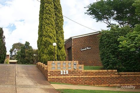 329 West St, Harristown, QLD 4350