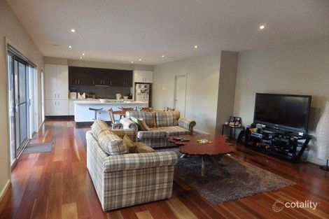 Property photo of 8 Vine Close Healesville VIC 3777