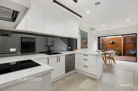 Property photo of 4/10 Hudson Street Caulfield North VIC 3161
