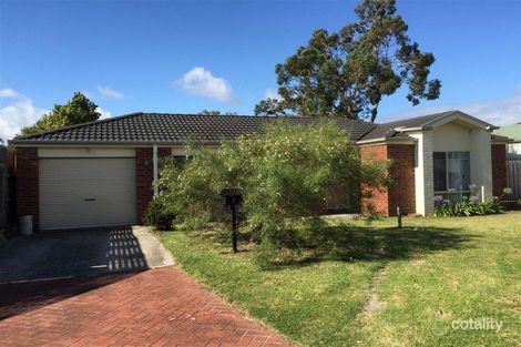 2 St Peters Cl, Carrum Downs, VIC 3201