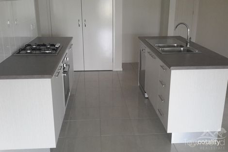Property photo of 63 Molloy Drive Orange NSW 2800