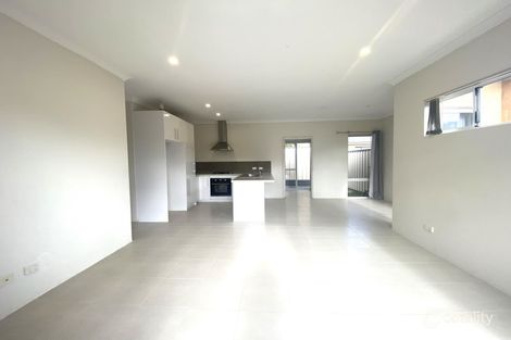Property photo of 4/99 Lowanna Way Armadale WA 6112