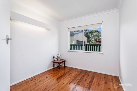 Property photo of 21 Rolfe Avenue Kanwal NSW 2259