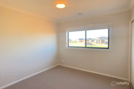 Property photo of 3 Darsham Crescent Point Cook VIC 3030