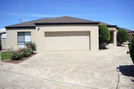 Property photo of 8A East Street Yoogali NSW 2680