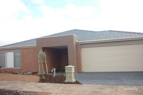 Property photo of 22 Cable Circuit Craigieburn VIC 3064