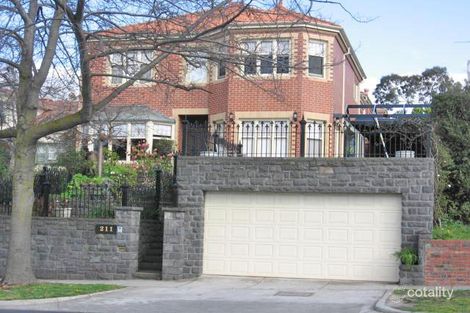 211 Highfield Rd, Camberwell, VIC 3124