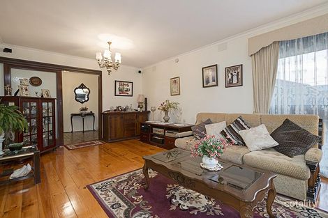 Property photo of 66 Finton Grove Gladstone Park VIC 3043