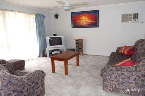 Property photo of 11 Dunbarton Drive Pakenham VIC 3810