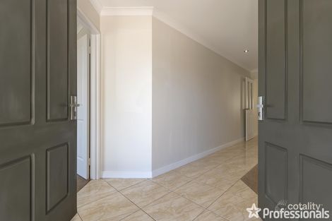 Property photo of 23 Archimedes Crescent Tapping WA 6065