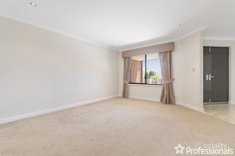 Property photo of 23 Archimedes Crescent Tapping WA 6065