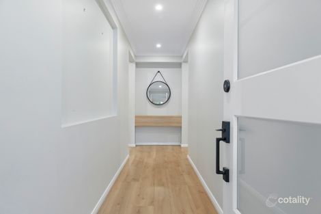 Property photo of 19 Wakeling Drive Edmondson Park NSW 2174