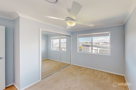 Property photo of 81 Lakeview Promenade Newport QLD 4020